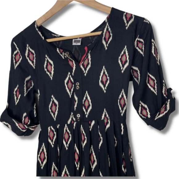 👗 Iconic Midi Dress | Size XL - Picture 3 of 7